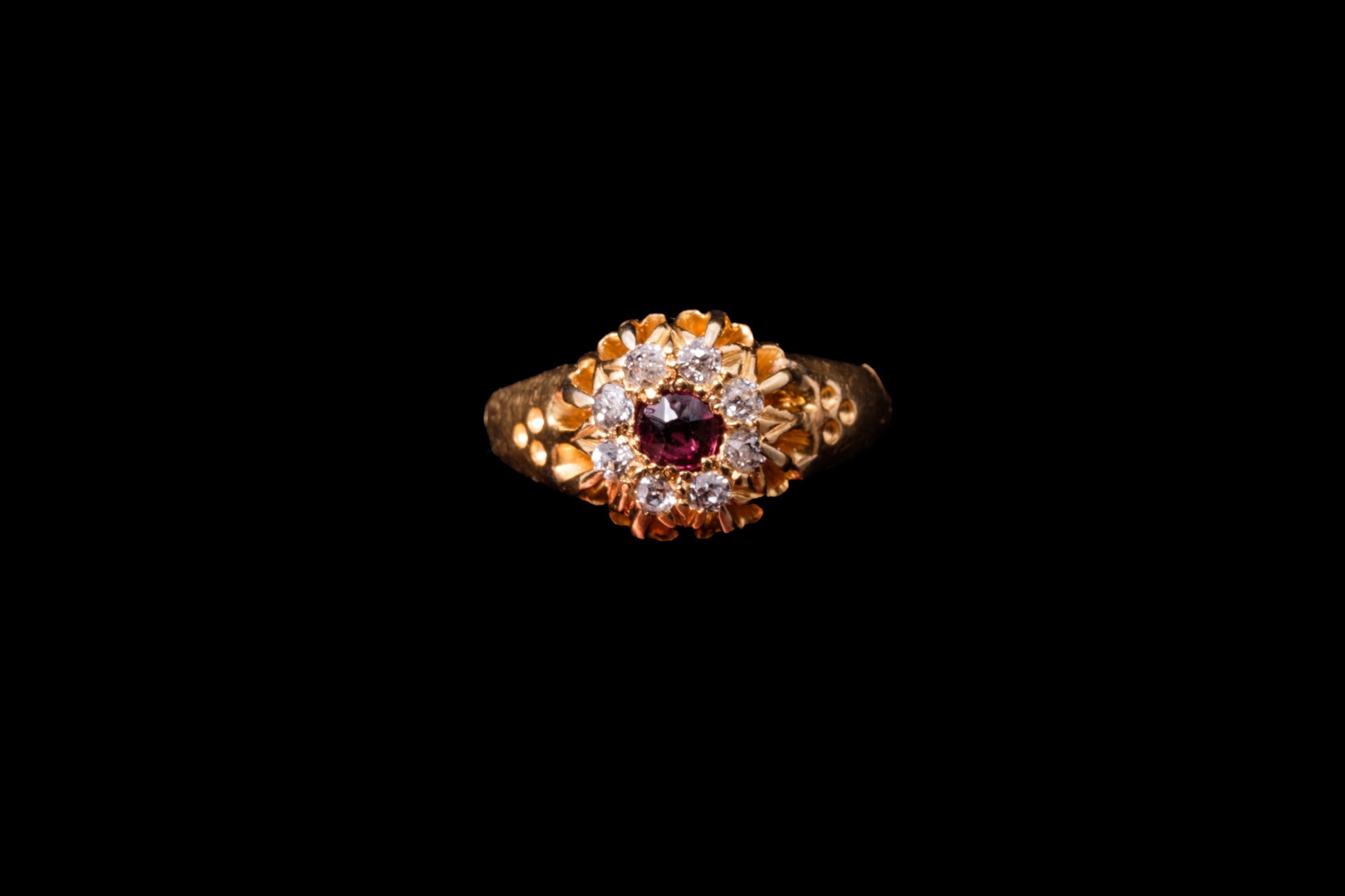 Vintage Gold, Ruby and. Diamond Ring.