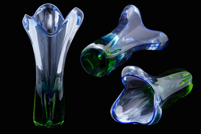Mid Century Czechoslovakian Art Glass Vase.