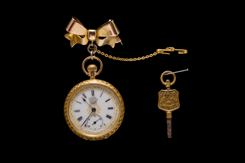 Victorian Hallmarked 9ct Gold Ladies Fob Watch with 9ct Bow.