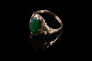 Vintage Gold and Jade Ring.