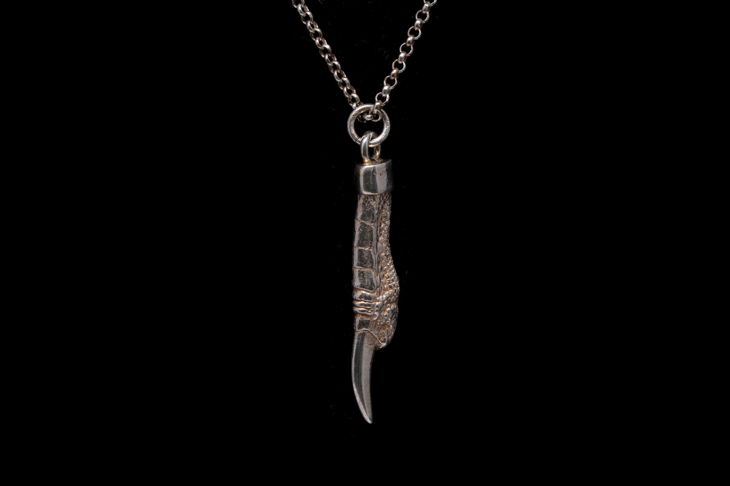 Deadly Ponies "Pukeko Claw" in Sterling Silver.