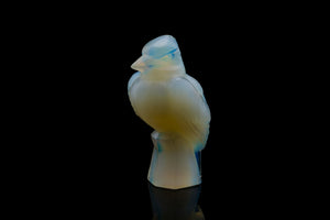 Opalescent Sabino Glass figurine of an Australian Kookaburra.