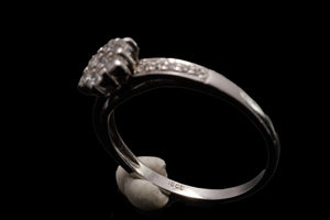 Vintage 18ct White Gold Diamond Ring.