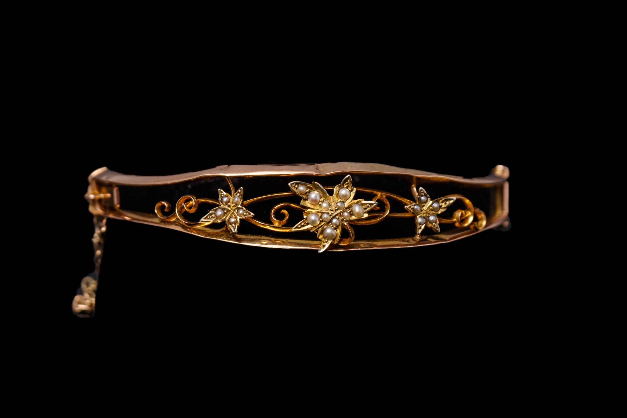 Edwardian Gold and Seed Pearl Bracelet.